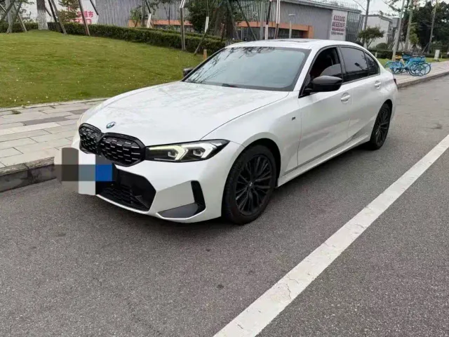Фотография автомобиля — BMW 3 Series