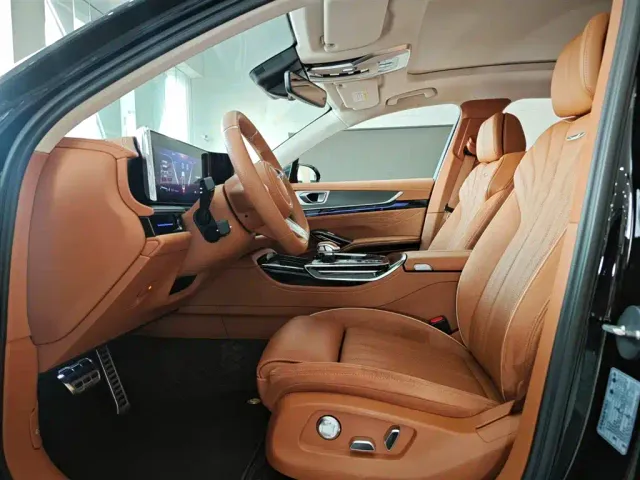 Hongqi H9 — Фото автомобиля 5