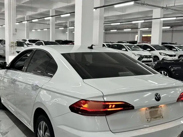 Volkswagen Bora — Фото автомобиля 7