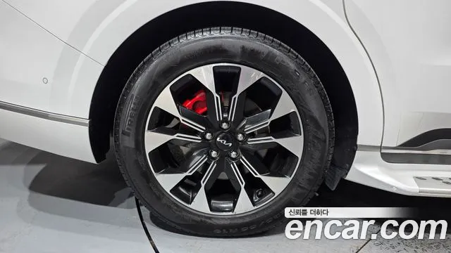 Kia Canival Carnival 4 поколение Бензин 7 мест Hi-Limousine — Фото автомобиля 3
