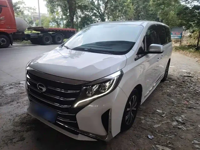 Фотография автомобиля — GAC Trumpchi M8