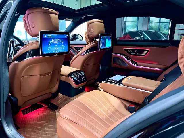 Mercedes-Benz S-Class — Фото автомобиля 9