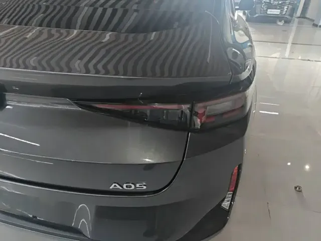 Changan Qiyuan Changan Qiyuan A05 2024 Deluxe Edition 70 Surpass — Фото автомобиля 7