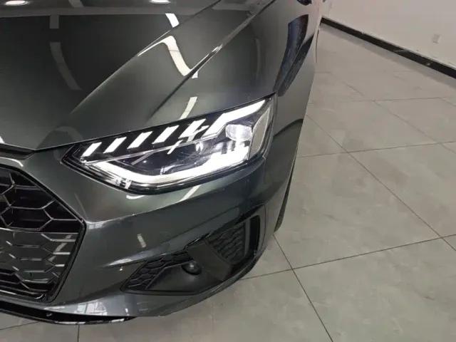 Audi A4L — Фото автомобиля 23