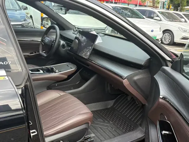 Changan Qiyuan A07 — Фото автомобиля 7