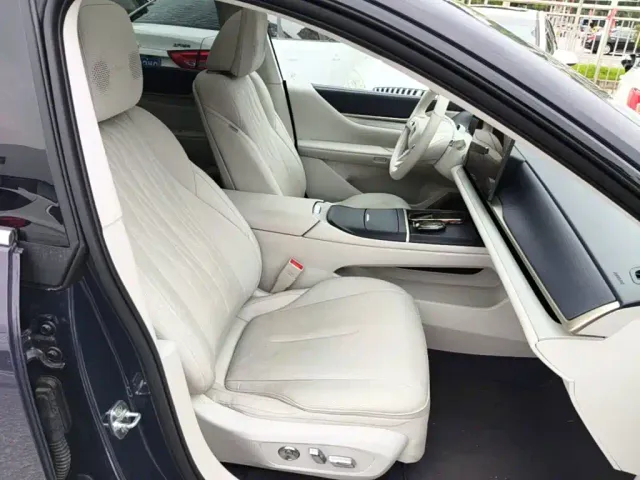 Buick Electra L7 — Фото автомобиля 24