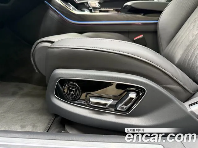 Audi A8 55 TFSI quattro Premium LWB — Фото автомобиля 13