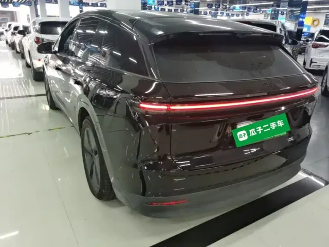 Li Auto Li Auto i6 2025 2WD Base Model — Фото автомобиля 4