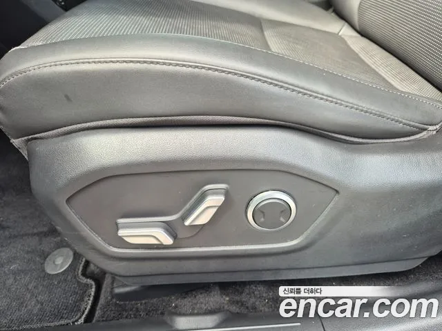 Hyundai Santafe Santa Fe (MX5) Бензин 2.5T 2WD — Фото автомобиля 18