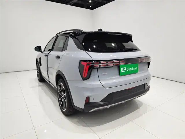 Lynk & Co 01 — Фото автомобиля 22