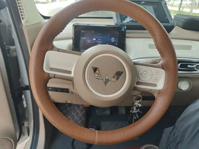 Wuling Hongguang Mini EV — Фото автомобиля 10