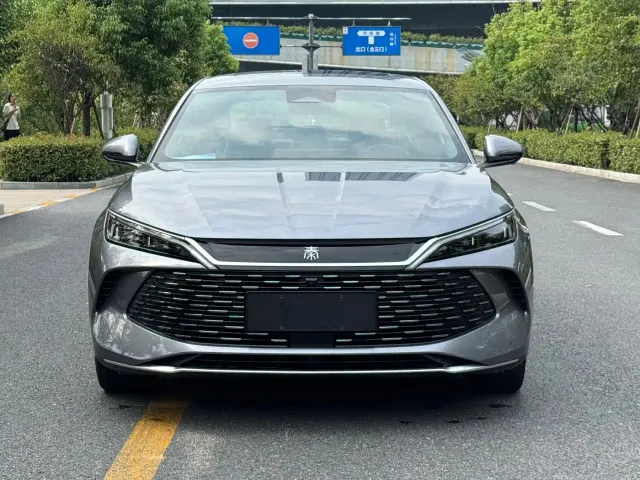 BYD Qin L 2024 DM-i 120KM Excellence Model — Фото автомобиля 2