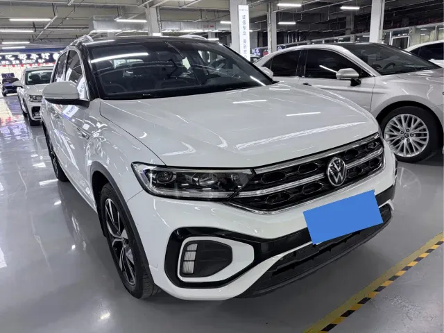 Volkswagen T-Roc — Фото автомобиля 3