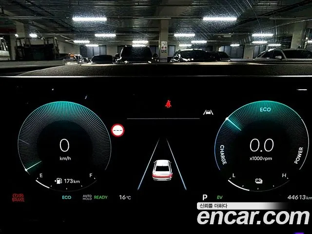 Hyundai Grandeur GN7 — Фото автомобиля 15