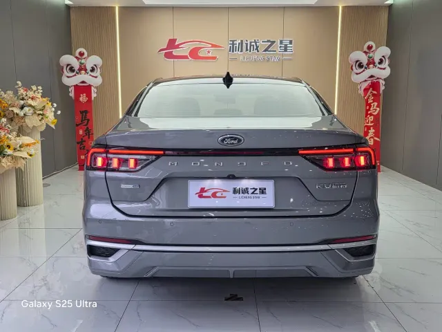 Ford Mondeo — Фото автомобиля 5