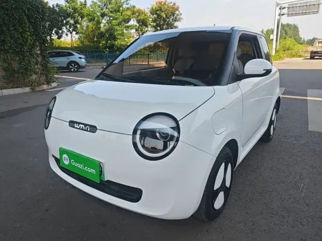 Фотография автомобиля — Changan Lumin