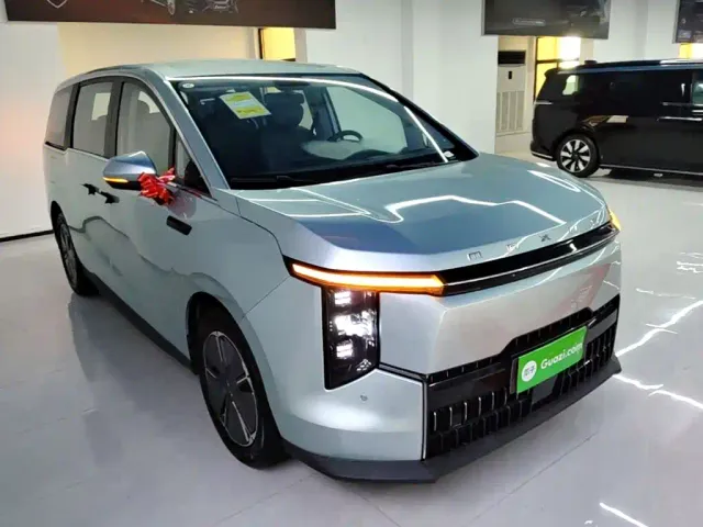 Maxus Dajia 7 — Фото автомобиля 3