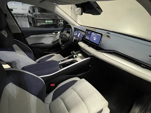 Geely Xingrui — Фото автомобиля 26