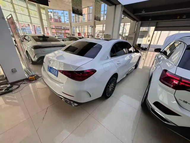 Mercedes-Benz C-Class — Фото автомобиля 6
