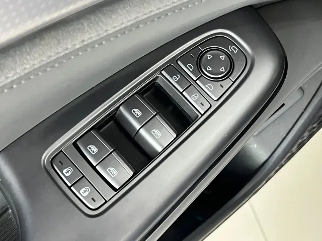 BYD Seal 07 DM-i — Фото автомобиля 16