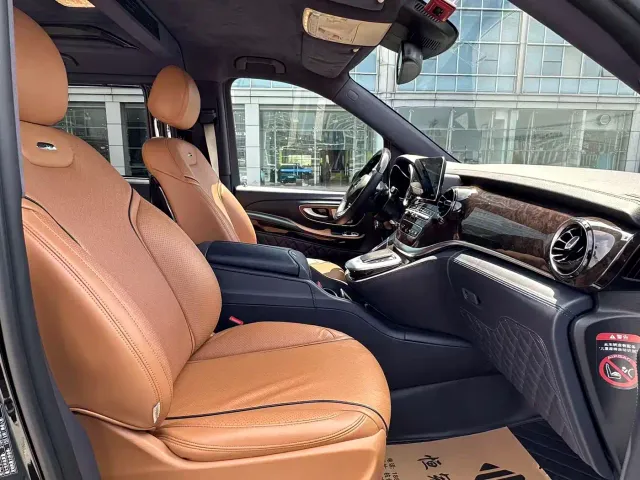 Mercedes-Benz V-Class — Фото автомобиля 9