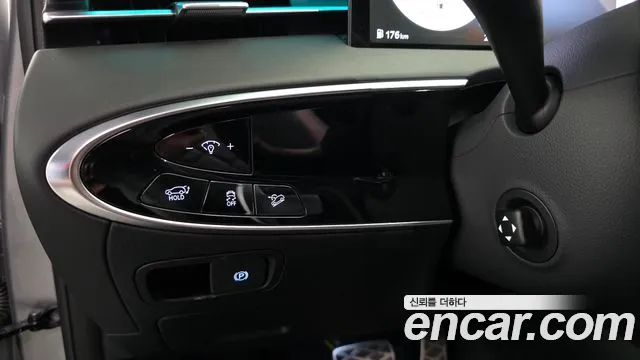 Genesis GV70 — Фото автомобиля 26