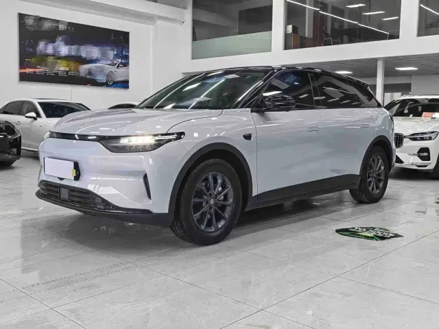 Фотография автомобиля — Leapmotor C11