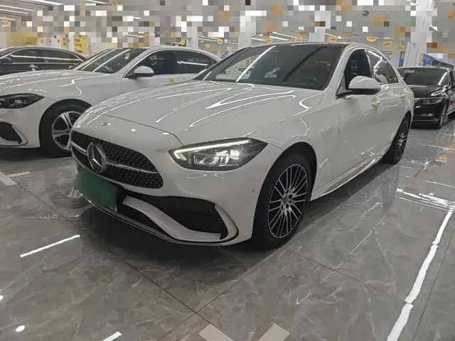 Фотография автомобиля — Mercedes-Benz C-Class