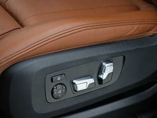 BMW X7 — Фото автомобиля 4