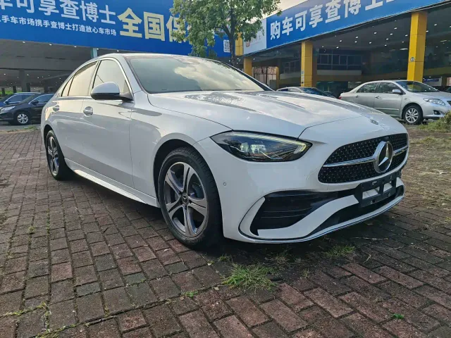 Mercedes-Benz C-Class — Фото автомобиля 3