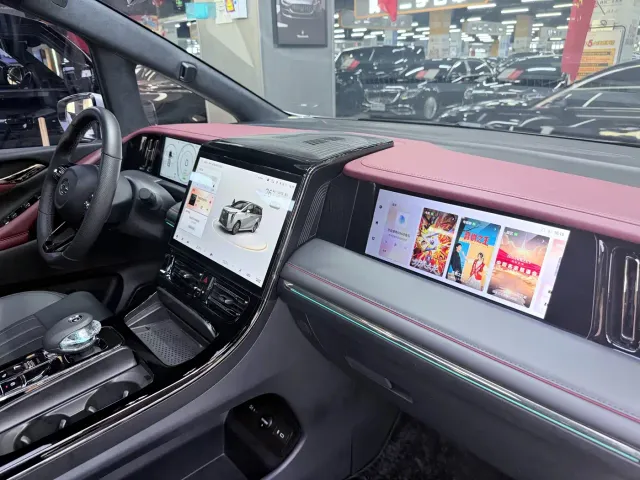 GAC Trumpchi E9 — Фото автомобиля 7