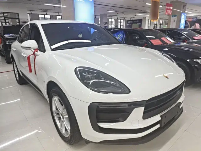 Porsche Macan — Фото автомобиля 3