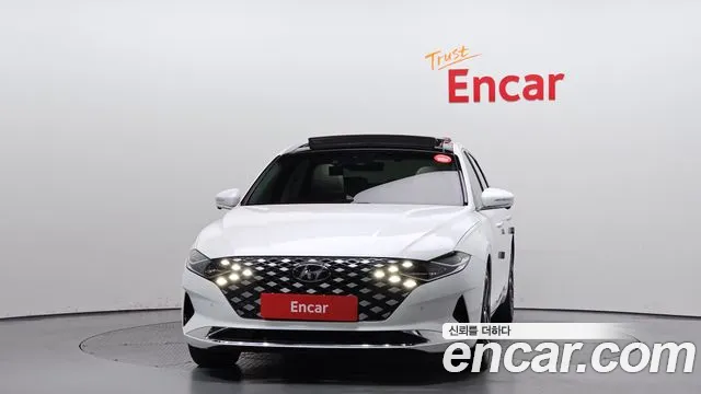 Hyundai Grandeur — Фото автомобиля 3