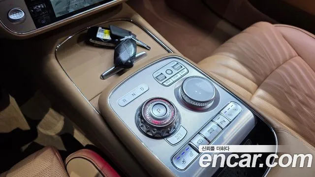 Genesis G90 Бензин 3.5 турбо AWD — Фото автомобиля 9