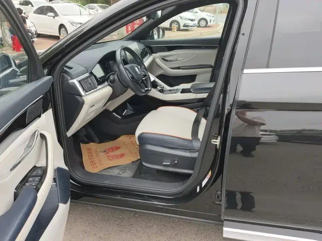 BYD Song PLUS — Фото автомобиля 9