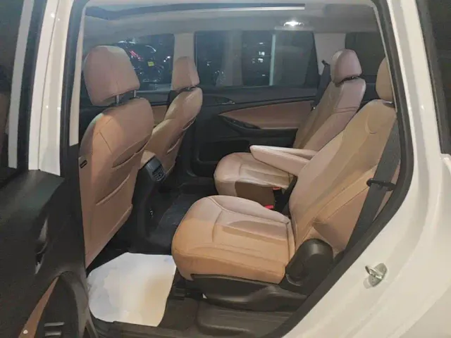 Buick Buick GL6 2021 323T Mild Hybrid Connected Luxury — Фото автомобиля 16