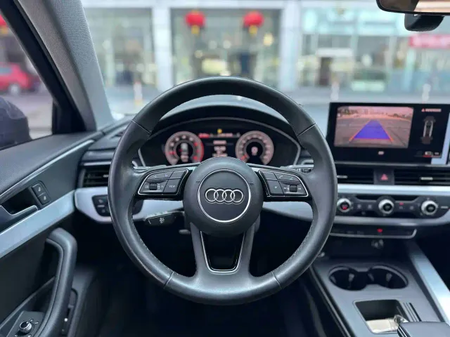 Audi A4L — Фото автомобиля 11