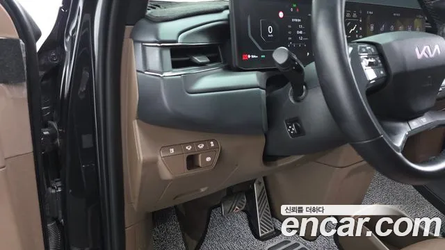 Kia EV9 — Фото автомобиля 12