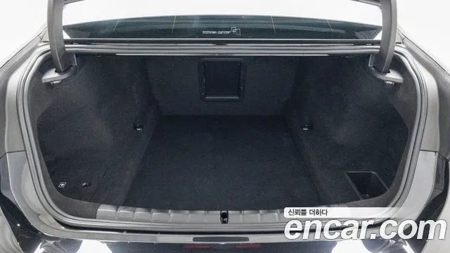 BMW 7 Series G70 — Фото автомобиля 20