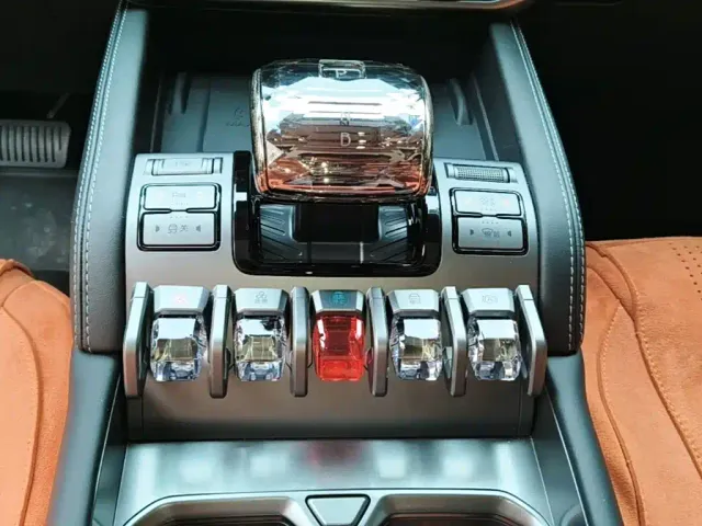 BYD FangChengBao Titanium 3 — Фото автомобиля 13