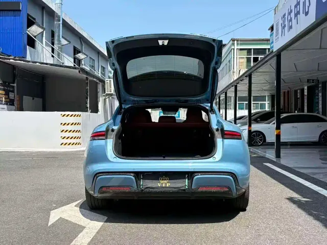 Shangjie Z7T — Фото автомобиля 15