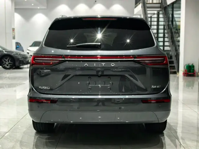 Aito M7 — Фото автомобиля 5