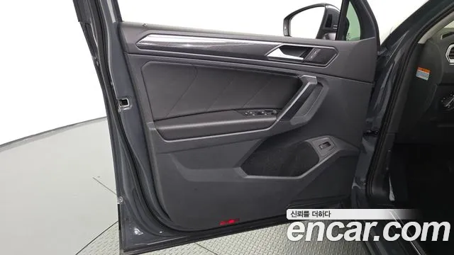 Volkswagen Tiguan — Фото автомобиля 13