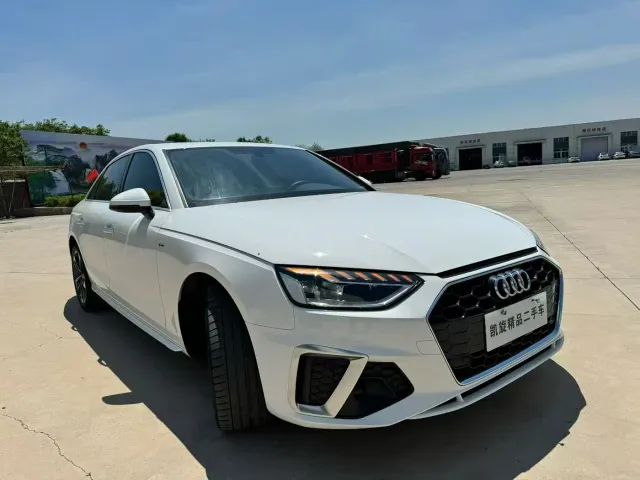 Audi A4L — Фото автомобиля 3