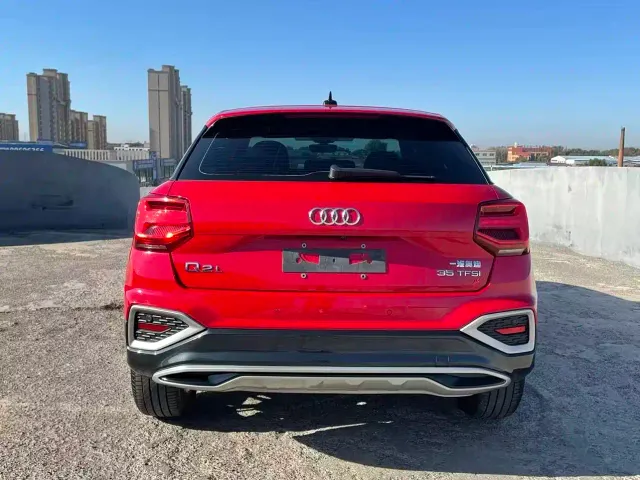 Audi Q2L — Фото автомобиля 8