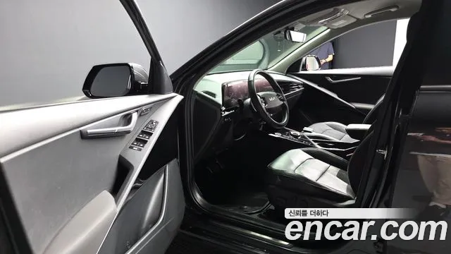 Kia Niro — Фото автомобиля 10