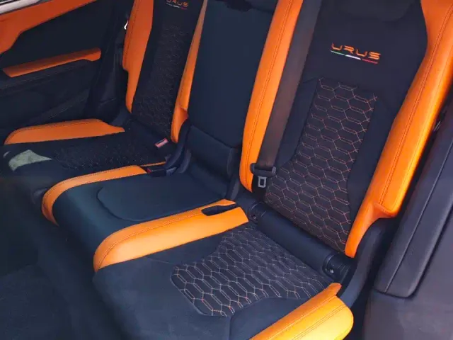 Lamborghini Urus — Фото автомобиля 13