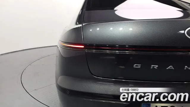 Hyundai Grandeur GN7 — Фото автомобиля 8