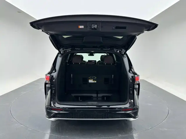 Toyota Granvia — Фото автомобиля 9