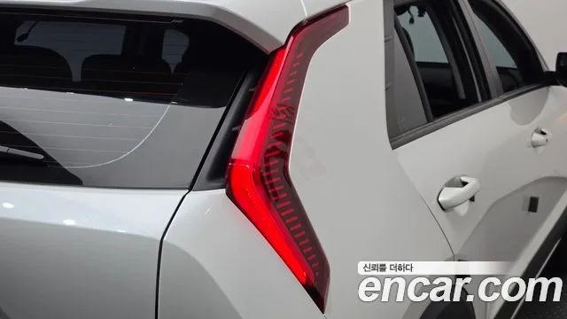 Kia Niro New — Фото автомобиля 8